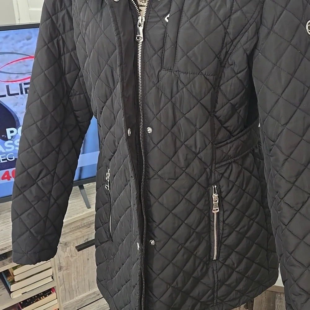 LAST CHANCE! Calvin Klein Women's Quilted Black Hooded Jacket - Picture 13 of 16